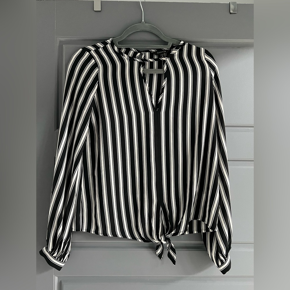 Express Black and White Blouse XS